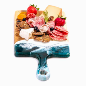 Lynn & Liana Small Acacia Cheese Board Navy White Metallic